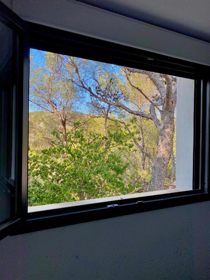 Appartement Au Calme, Calanque Des Figuieres Ансюес-ла-Родон Екстериор снимка